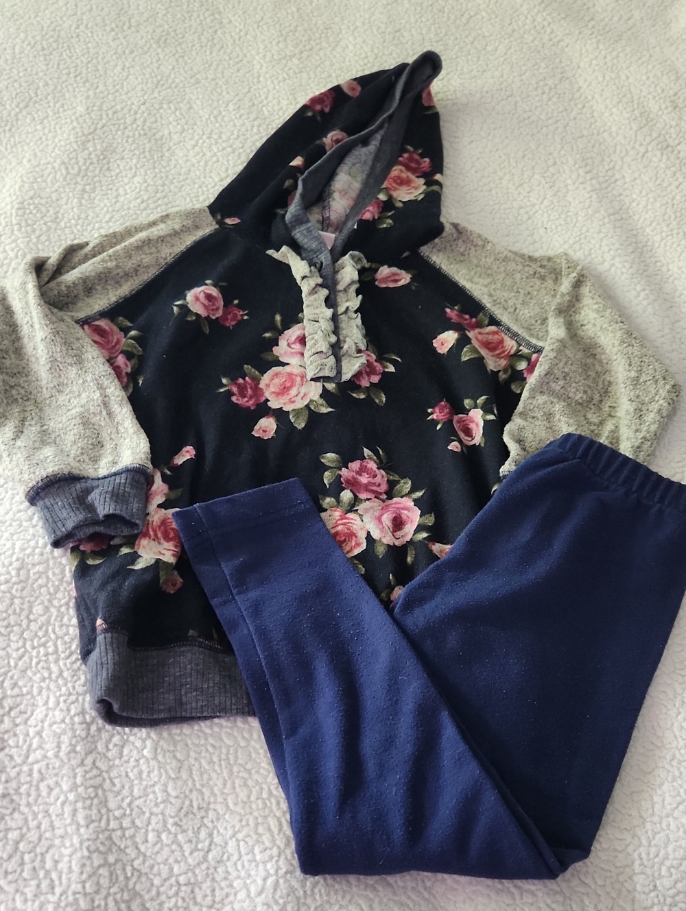 Ricrac & Ruffles hoodie and pants set Size 5